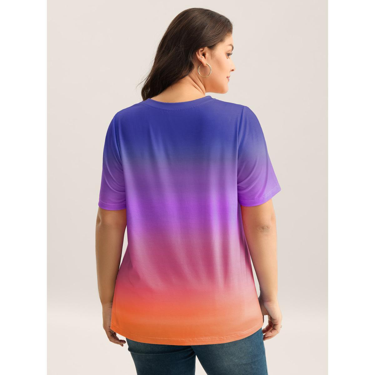 Plus Size Ombre Gradient Crew Neck Curvy T-Shirt DarkBlue Women Non Round Neck Everyday-Casual T-shirts BloomChic 14-16/1X Product Image