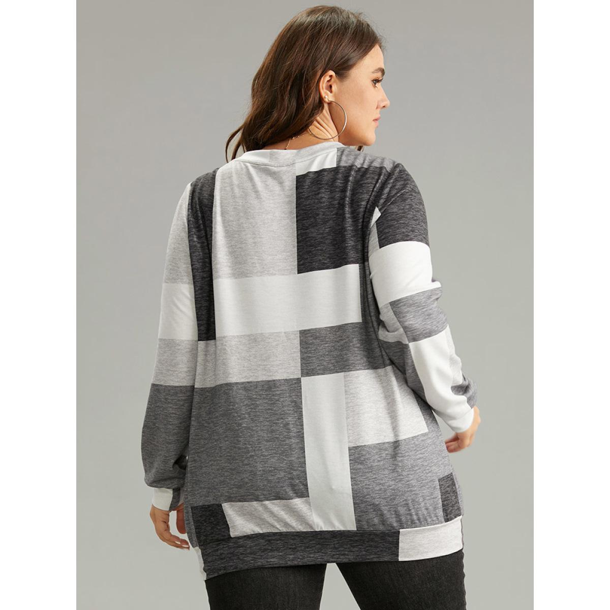 Plus Size Asymmetrical Colorblock Contrast Crew Neck Sweatshirt Women Black Casual Contrast Round Neck Dailywear Sweatshirts BloomChic 18-20/2X Product Image