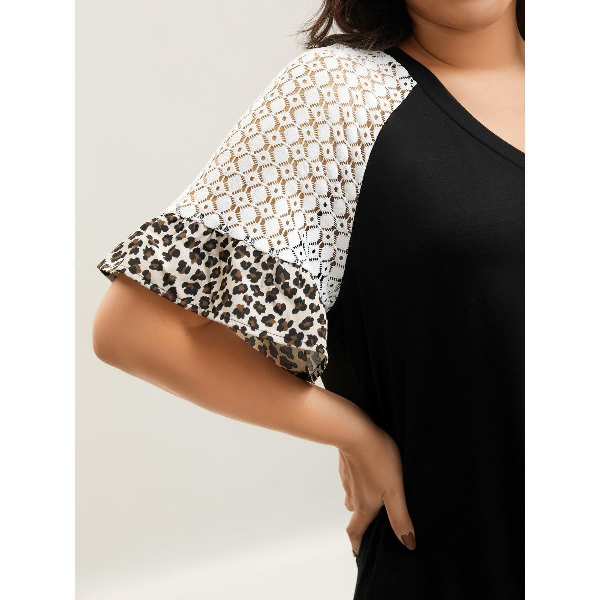 Plus Size Textured Leopard Print Contrast Plain T-Shirt Black Women Casual See through V-neck Everyday-Casual T-shirts BloomChic 28/5X Product Image