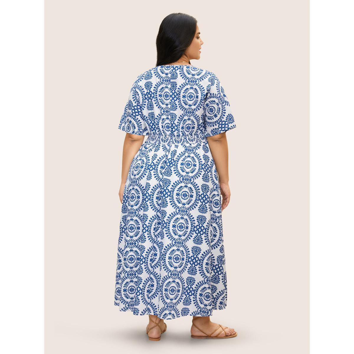 Plus Size Bandana Print Shirred Split Side Maxi Dress Mediumblue Women Resort Shirred V-neck Short sleeve Curvy BloomChic 18-20/2X Product Image