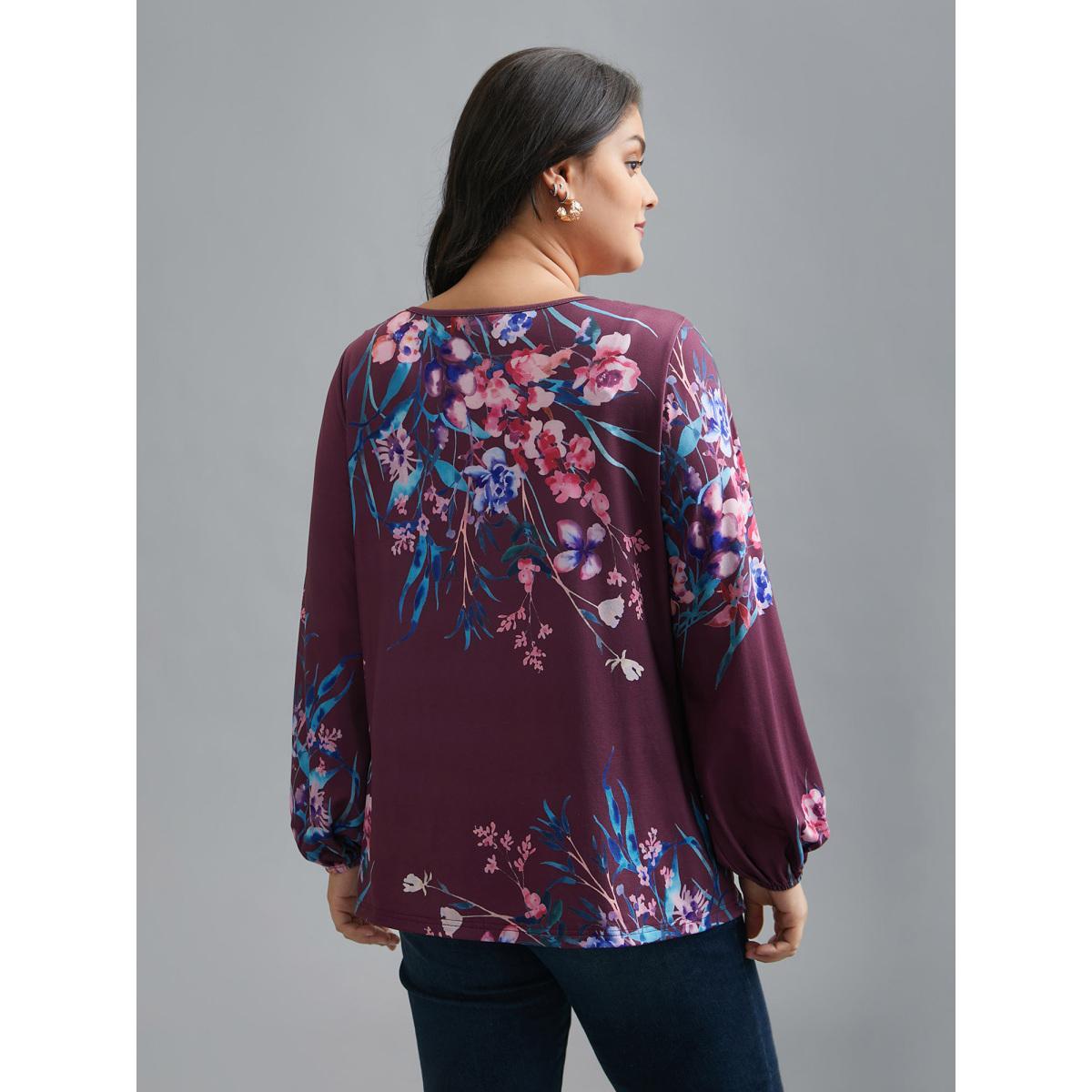 Plus Size V Neck Floral Print Stretchy T-Shirt Mauve Women Elegant Non Natural Flowers V-neck Everyday T-shirts BloomChic 28/5X Product Image