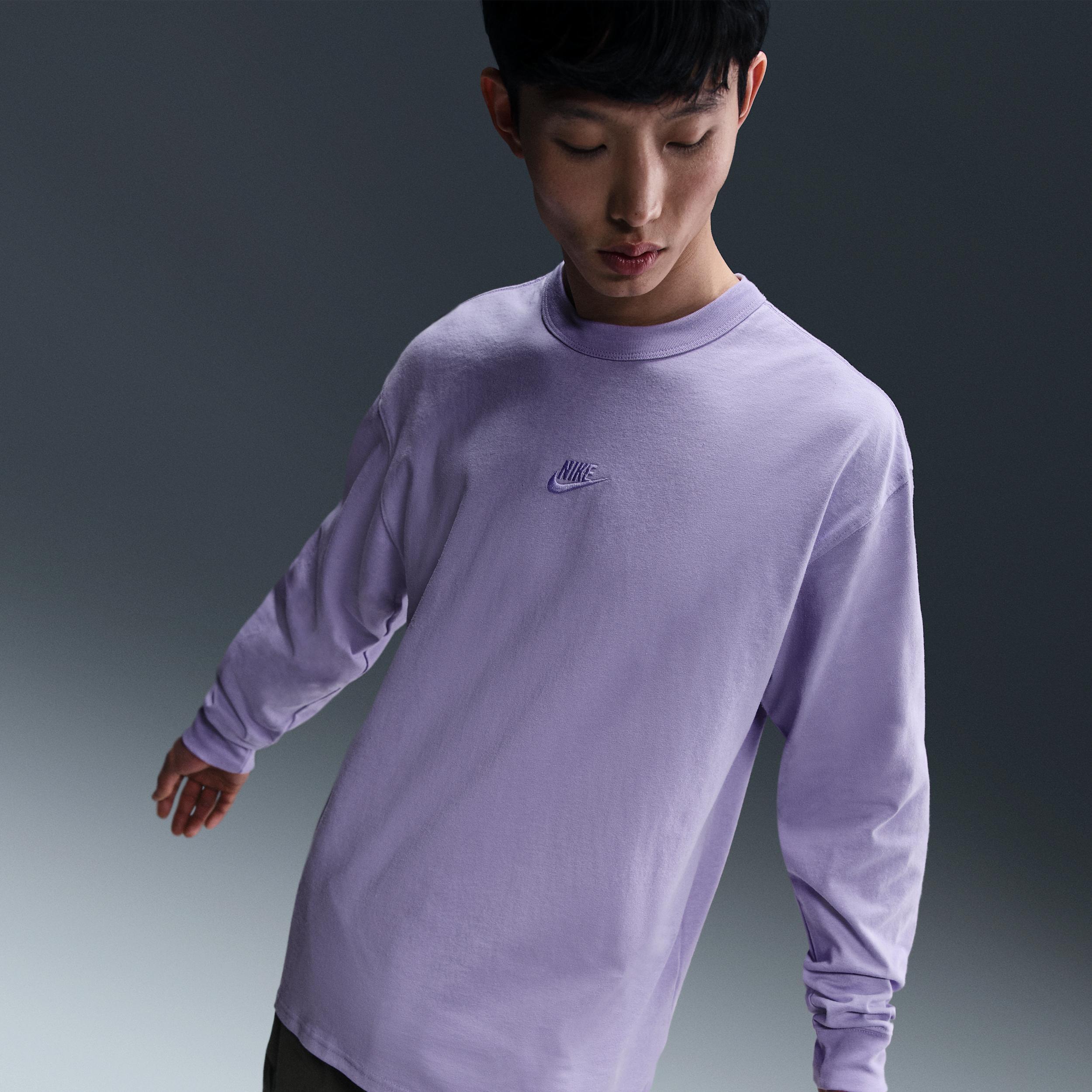 Men's Nike Sportswear Premium Essentials Long-Sleeve T-Shirt Product Image