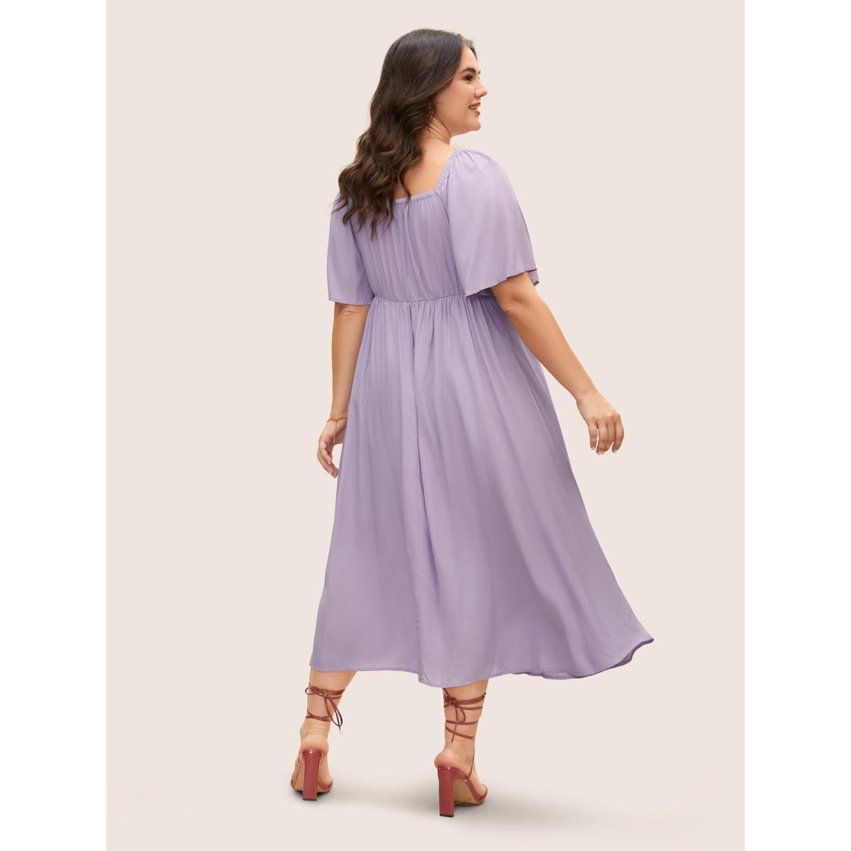 Plus Size Heart Neckline Lace Panel Gathered Split Front Dress Lilac Women Elegant Woven ribbon&lace trim Heart neckline Short sleeve Curvy BloomChic 18-20/2X Product Image