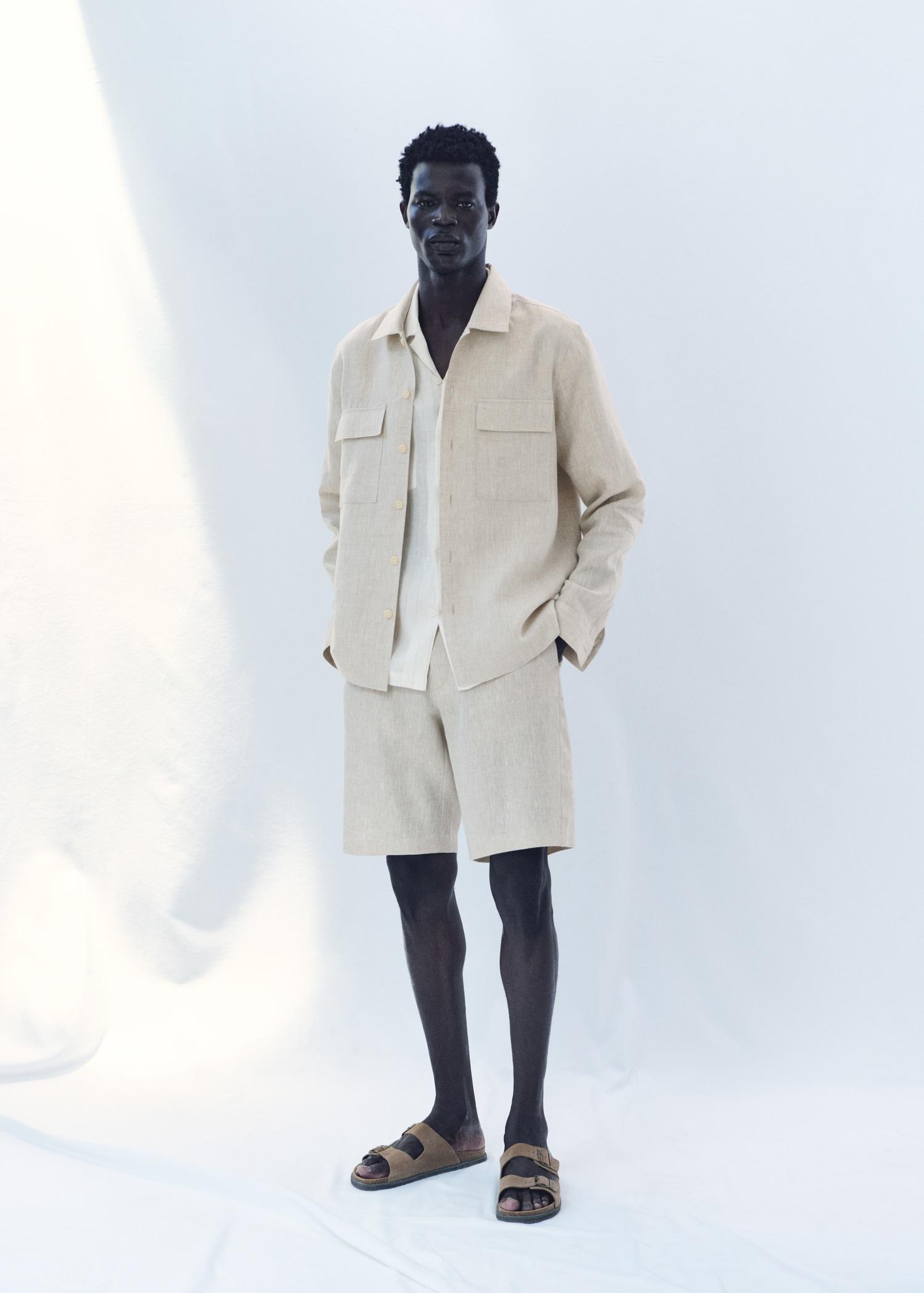 Slim-fit 100% linen bermuda shorts - Men | MANGO USA Product Image