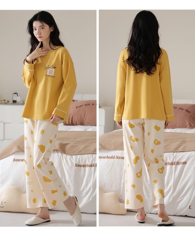 Loungewear Set : Long-Sleeve Rabbit Print Padded T-Shirt + Pants Product Image