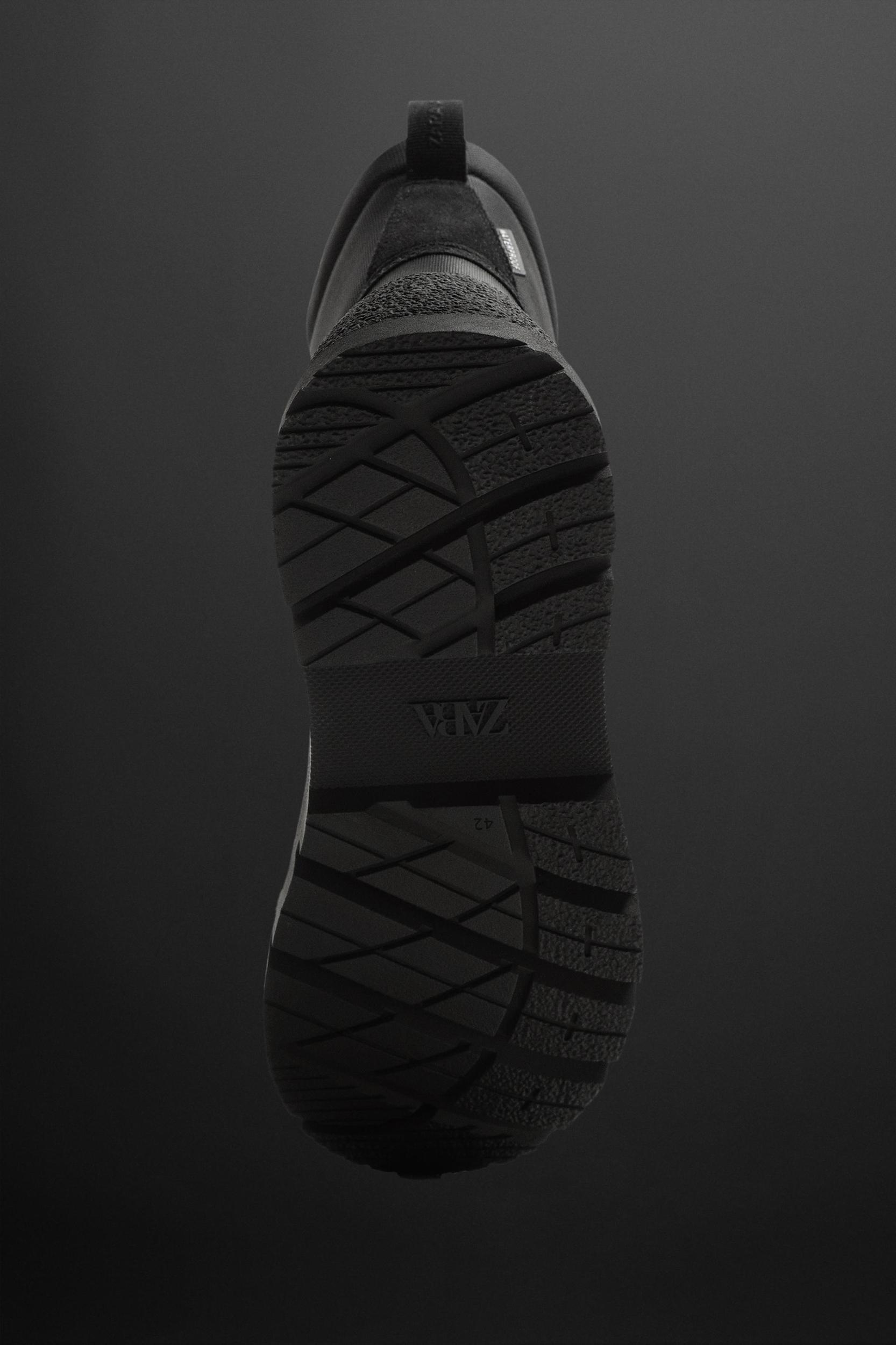 WATERPROOF HIKING BOOTS Product Image
