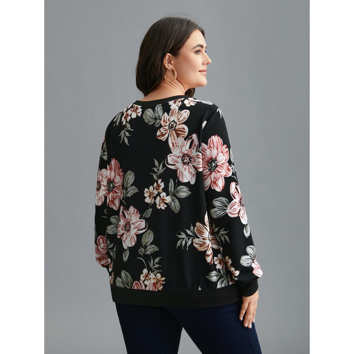 Plus Size Big Flowers Crew Neck Elastic Sweatshirt Women Black Elegant Contrast Round Neck Everyday Sweatshirts BloomChic 10/M Product Image