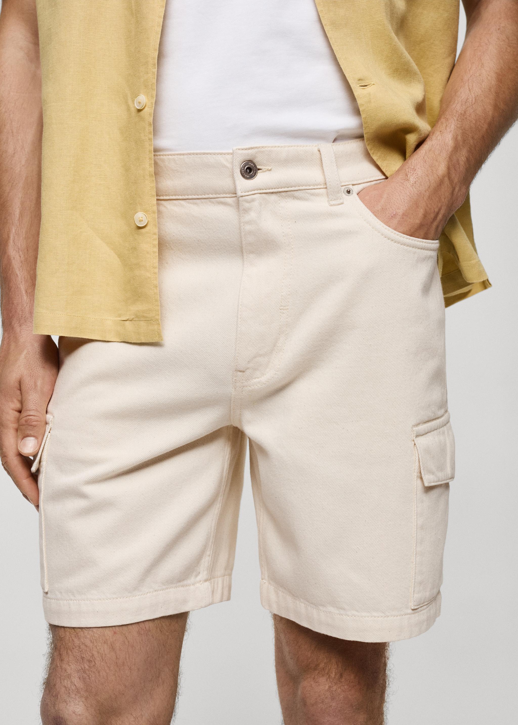 Denim cotton cargo shorts - Men | MANGO USA Product Image