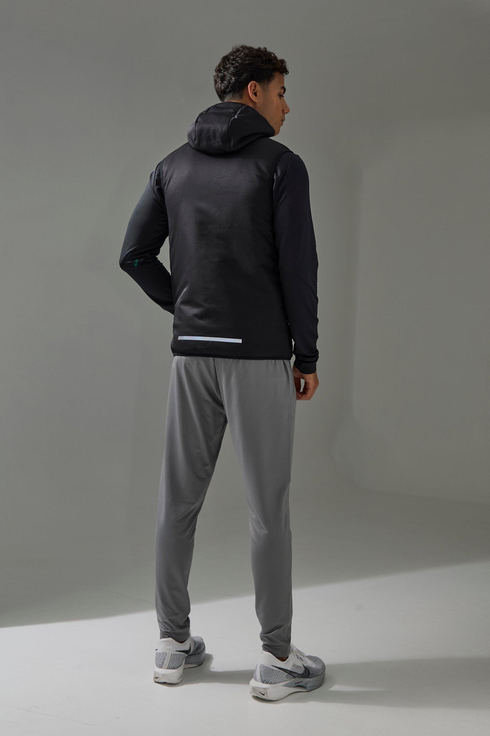 Man Active Body Warmer | boohooMAN USA Product Image