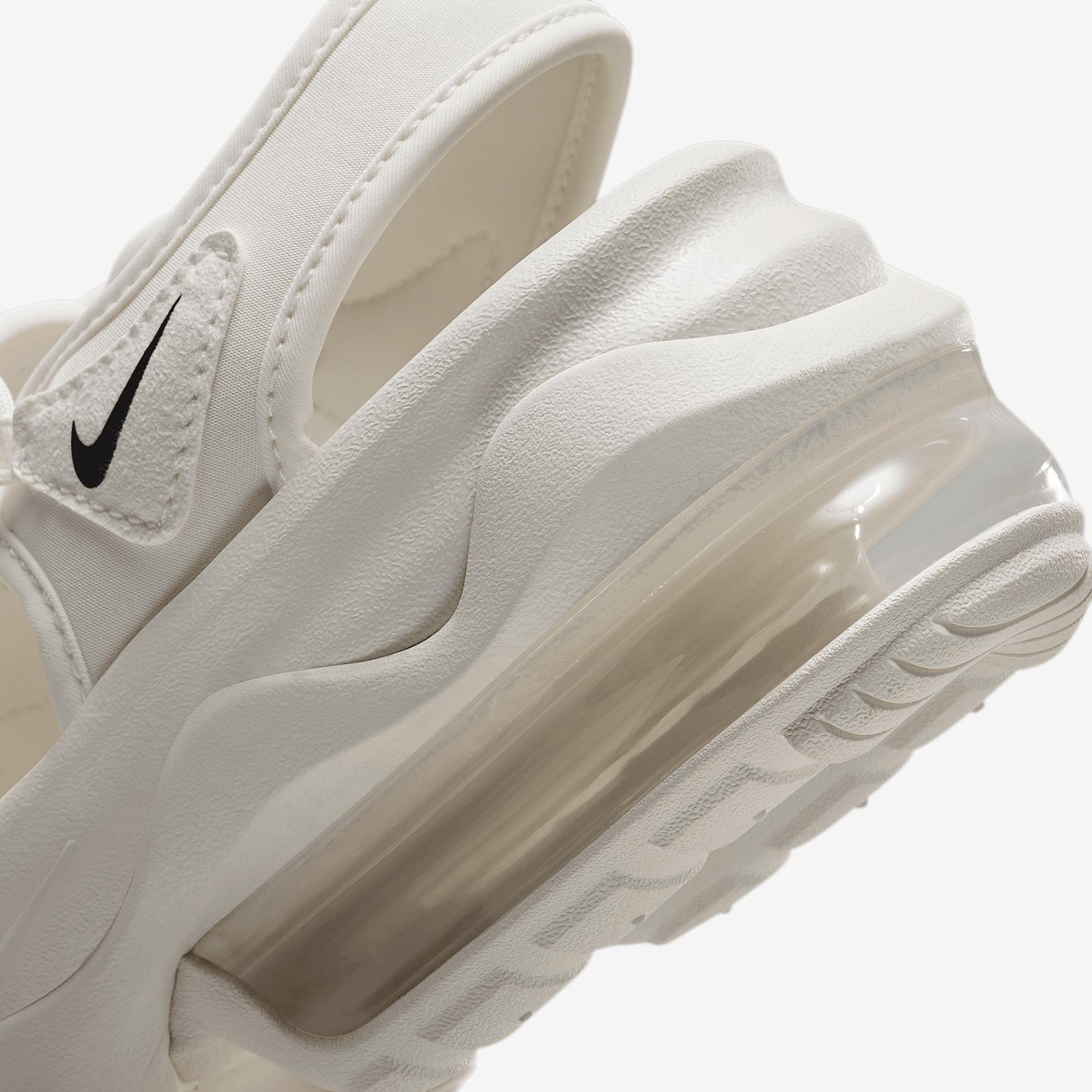 Nike Air Max Koko Women's Sandals Product Image
