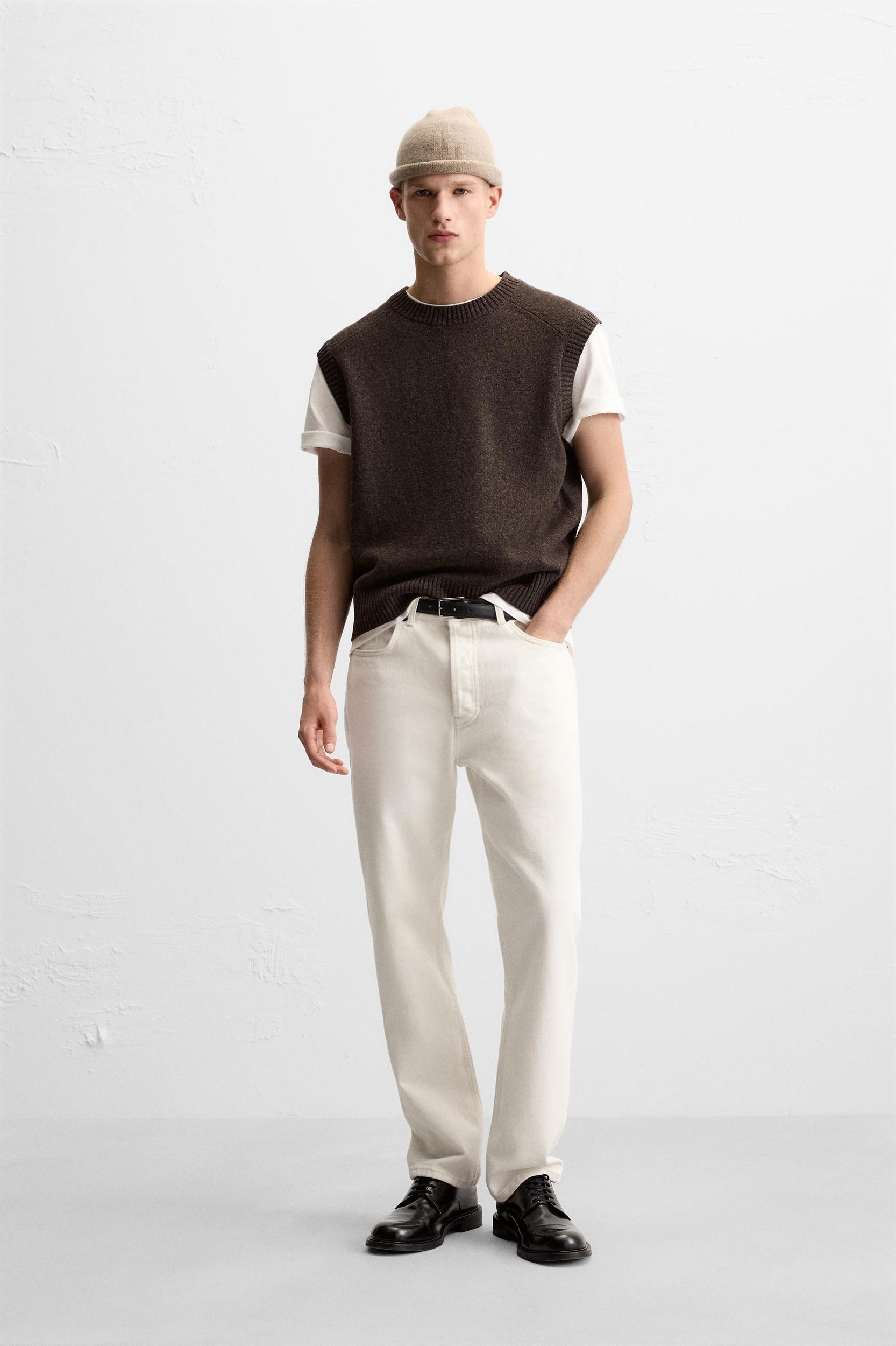 WOOL KNIT VEST Product Image