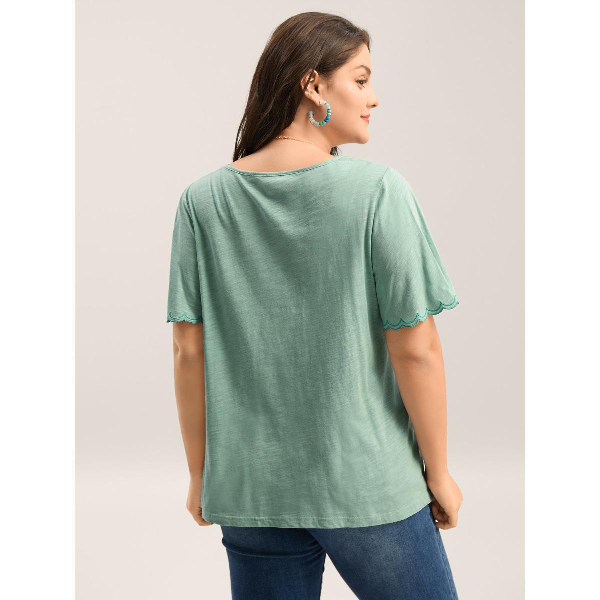 Plus Size Pure Cotton Embroidered Pleated T-Shirt Greenbean Women Gathered Flat collar with V-notch Vacation T-shirts BloomChic 14-16/1X Product Image