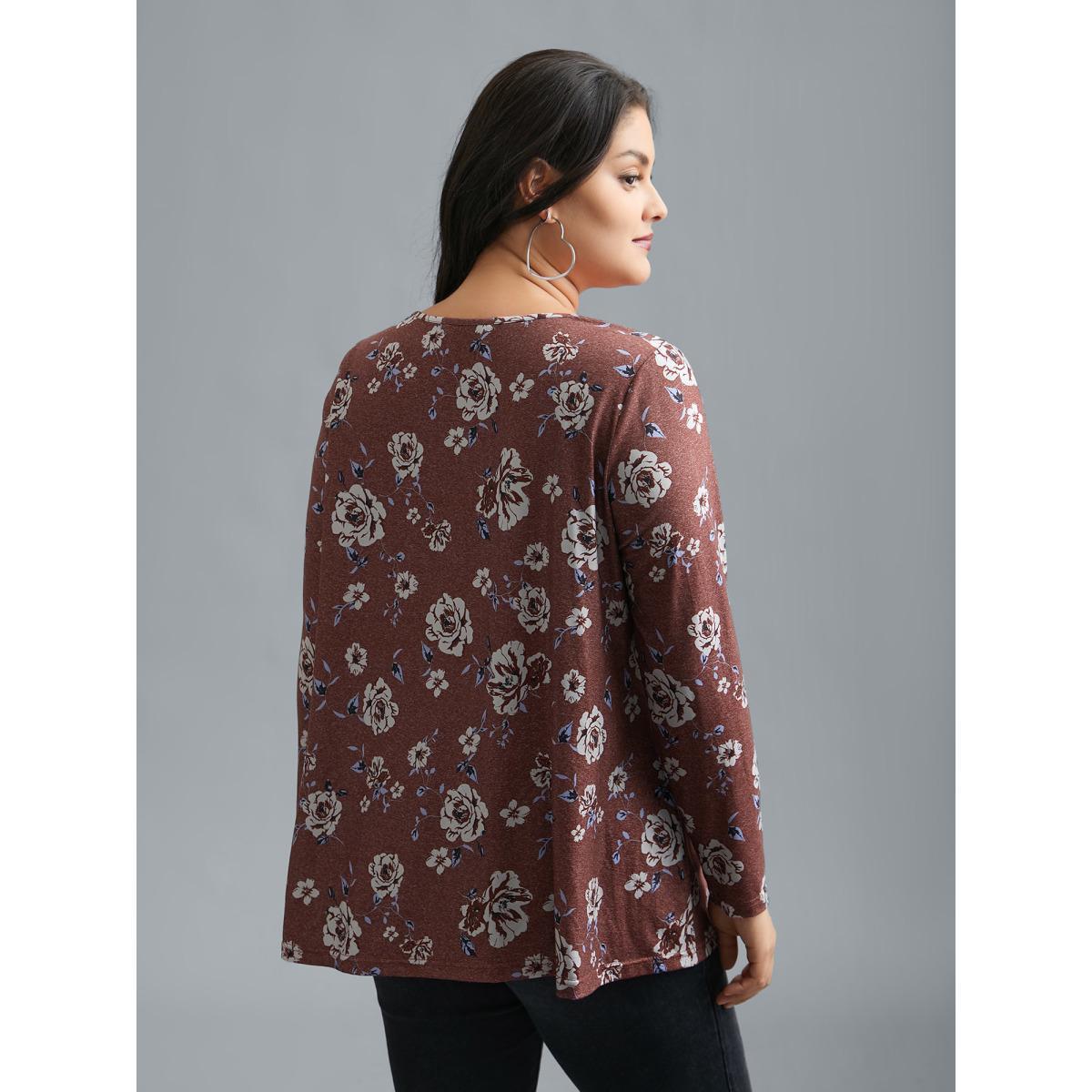 Plus Size Notched Collar Floral Crisscross T-Shirt Scarlet Women Casual Cut-Out Natural Flowers Notched collar Everyday T-shirts BloomChic 22-24/3X Product Image