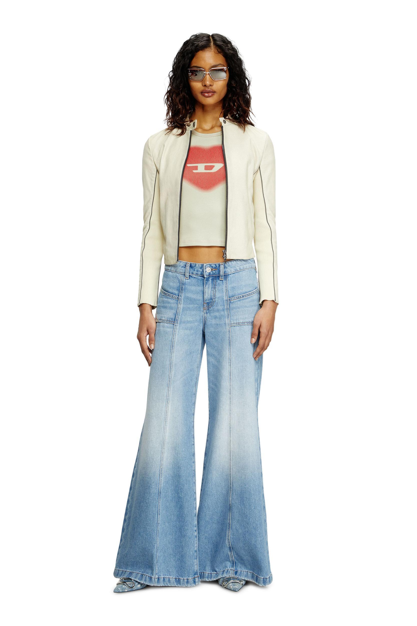 Flare Jeans D-Akii 0CLBA Product Image