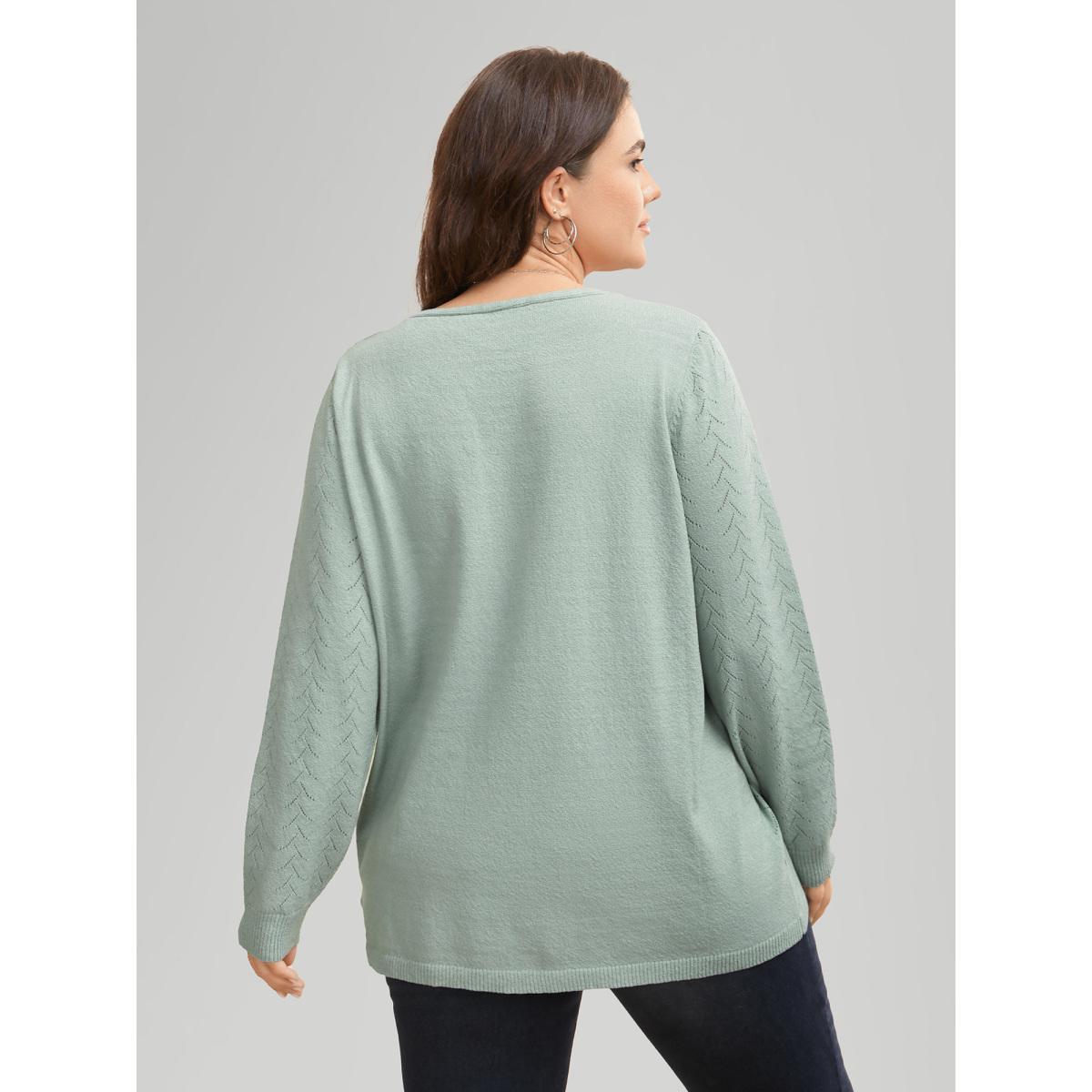 Plus Size Texture V Neck Lightweight Pullover Greenbean Women Casual Long Sleeve V-neck Everyday Pullovers BloomChic 26/4X Product Image