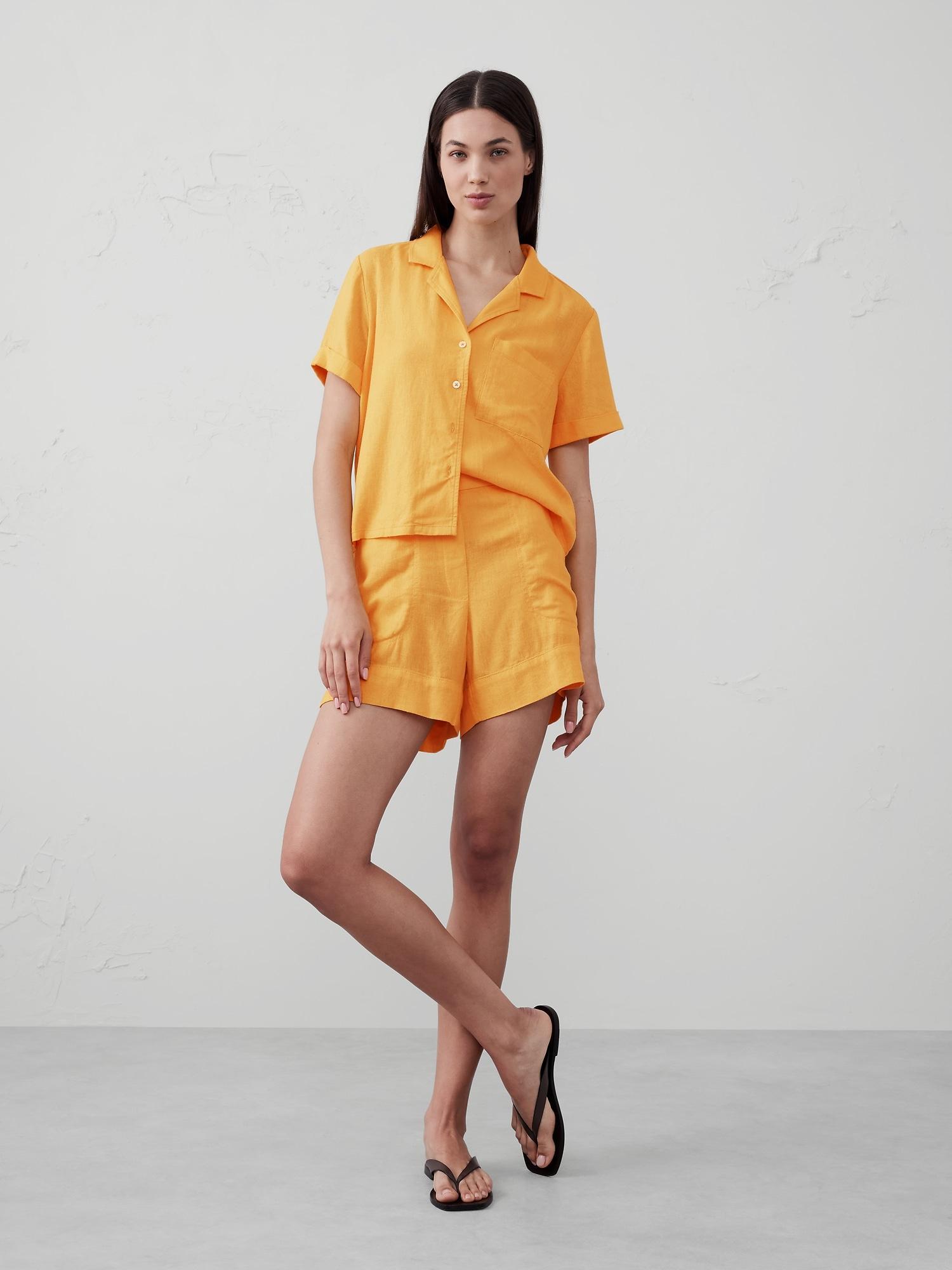 Linen-Blend Pull-On Short Product Image