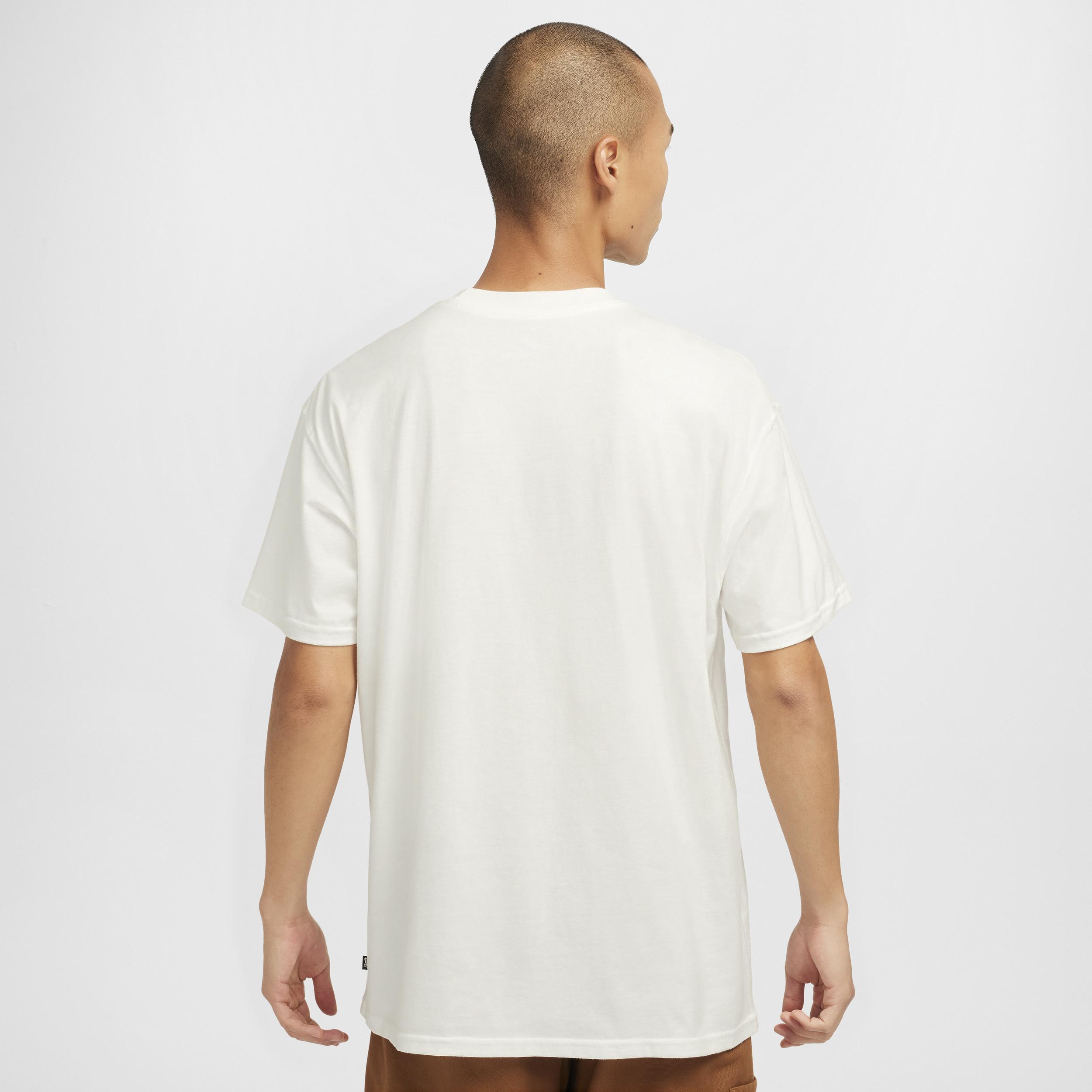 Nike Sportswear Men's Max90 T-Shirt Product Image