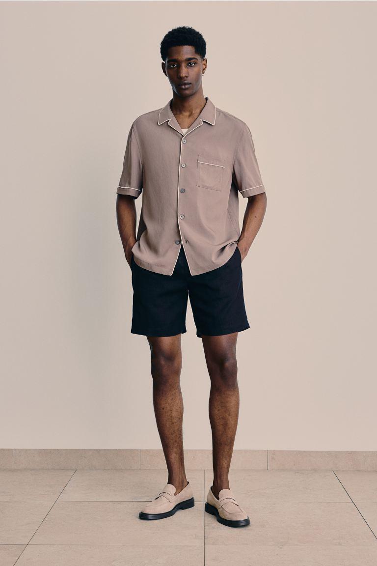 Regular Fit Linen Shorts Product Image
