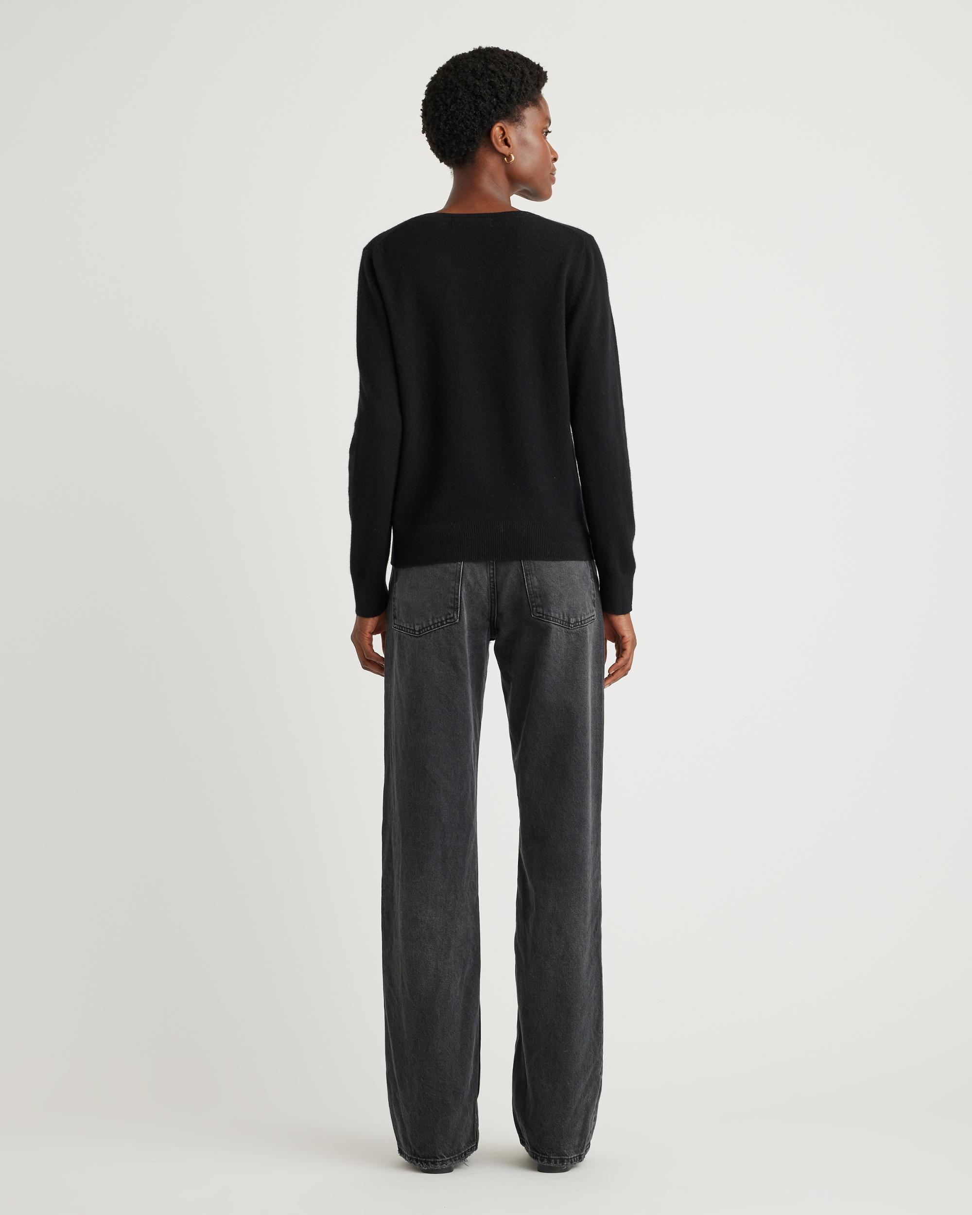 Quince | Women's Mongolian Cashmere V-Neck Sweater Size XL Product Image