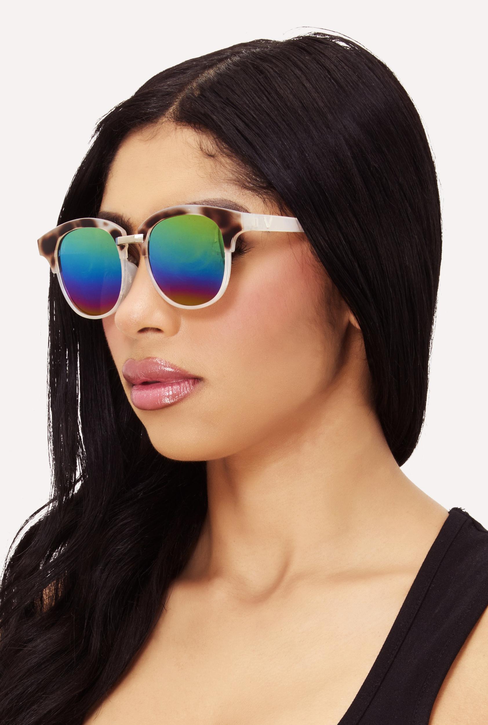 Stylish Ombre Lens Sunglasses for Women Female Product Image