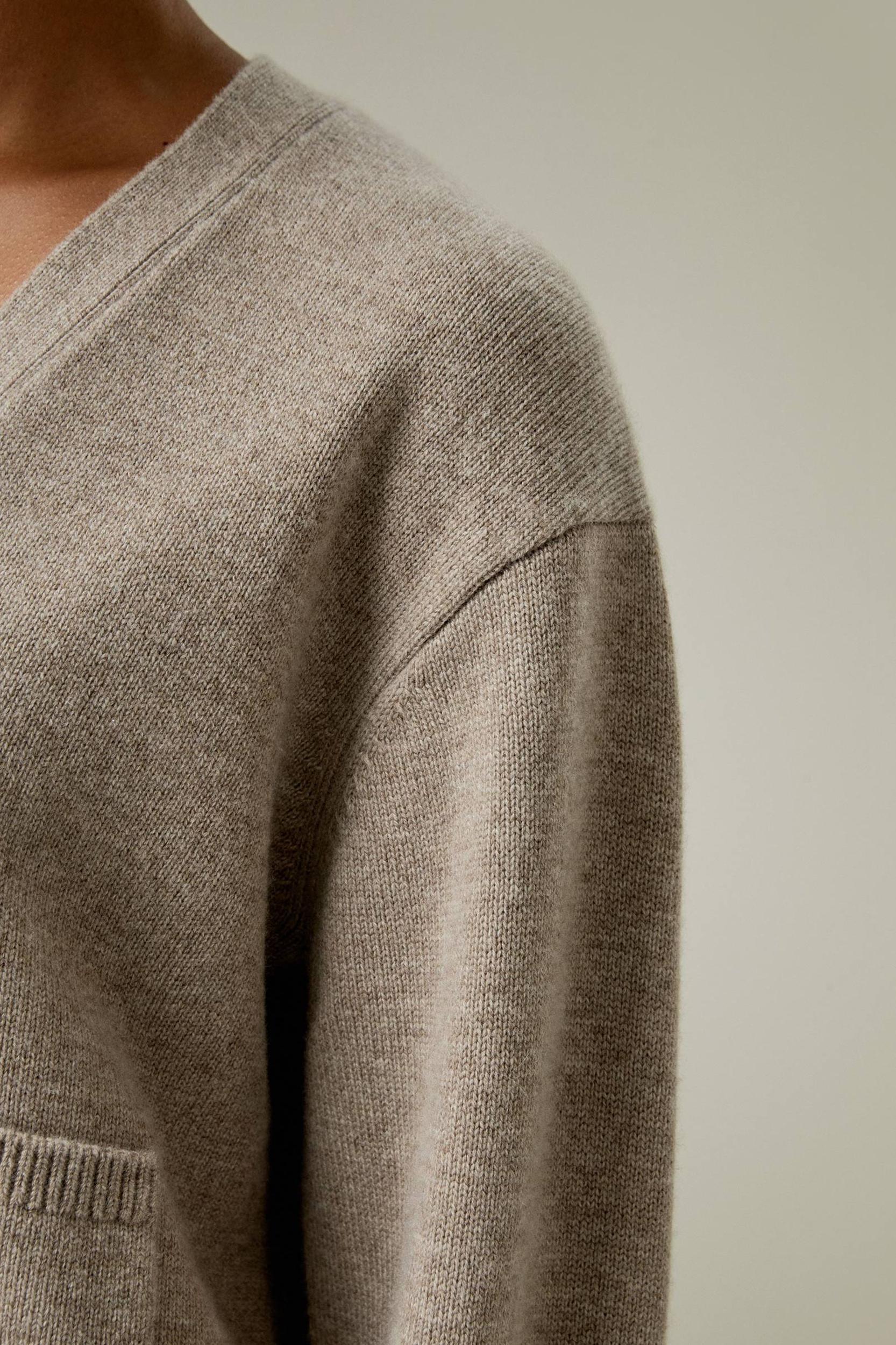 Cropped Wool-Cashmere Blend Cardigan Product Image