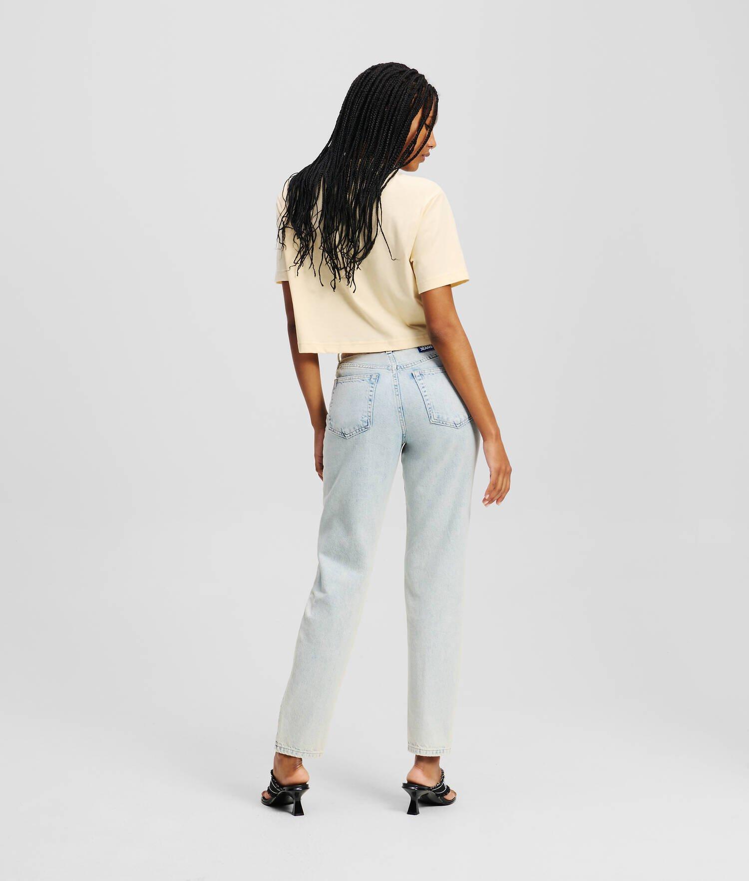 MOM JEANS Product Image