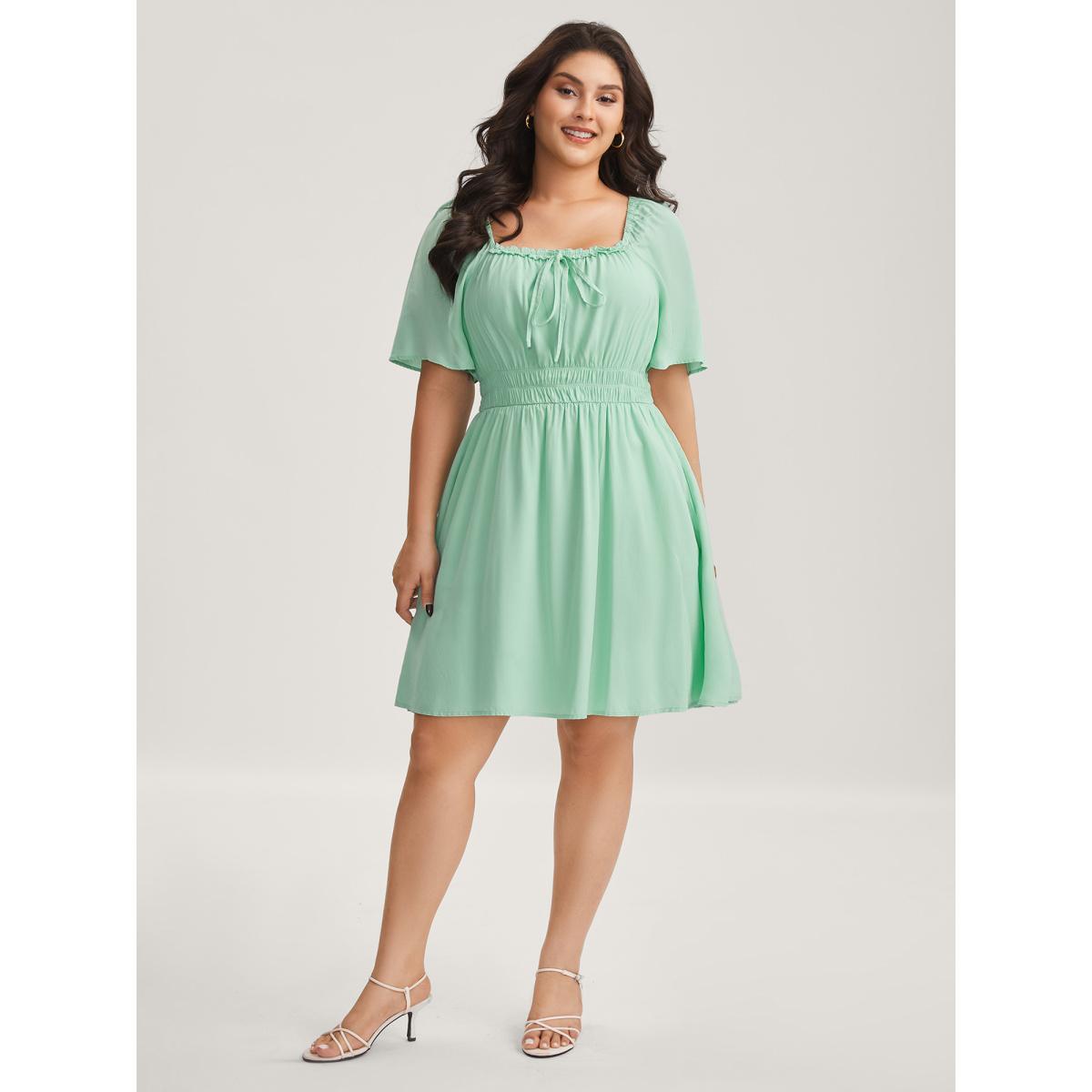 Plus Size Rayon Stretchy Waist Pockets Knee Dress Greenbean Women Square Neck Short sleeve Curvy BloomChic 26/4X Product Image