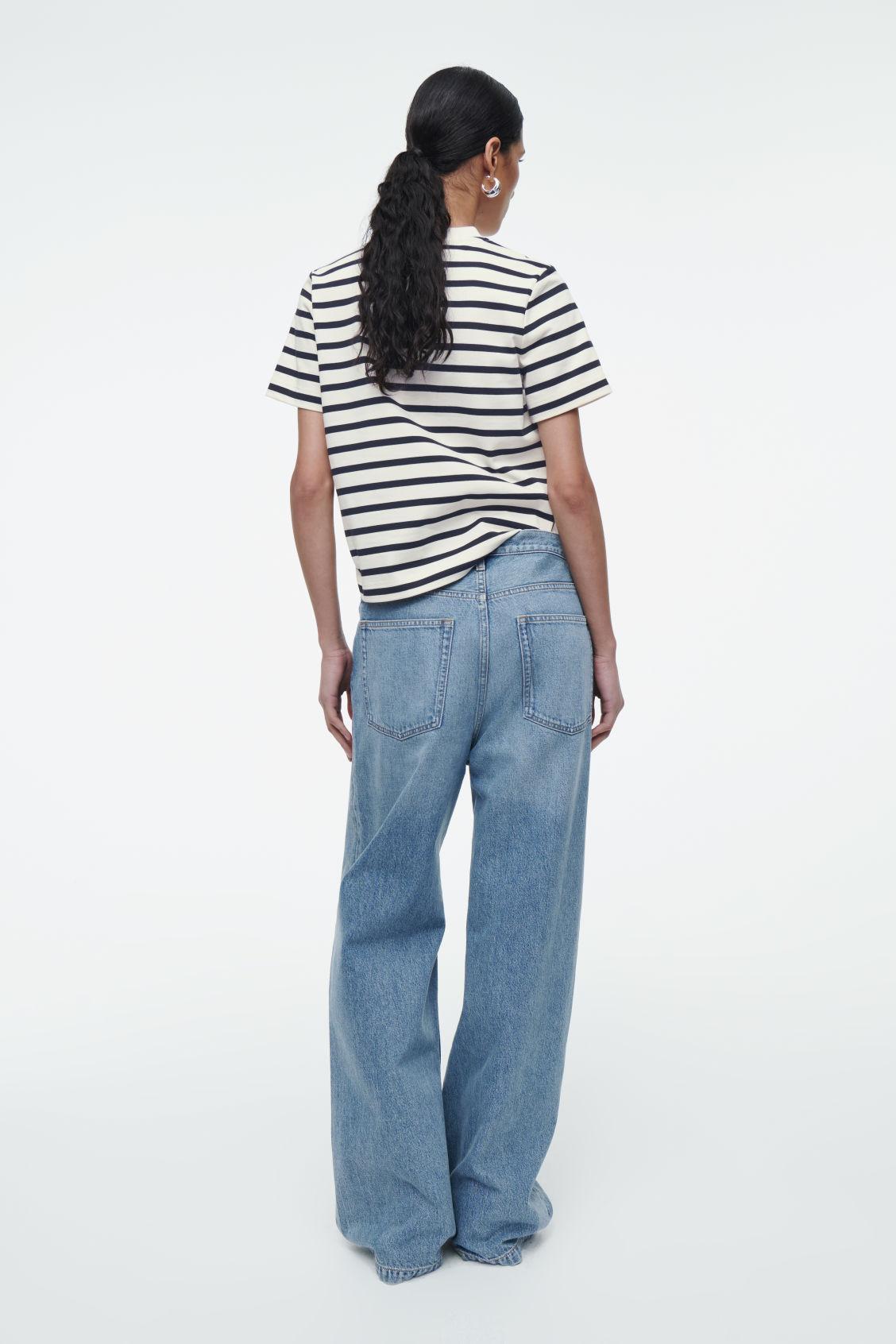 CLEAN CUT REGULAR T-SHIRT Product Image
