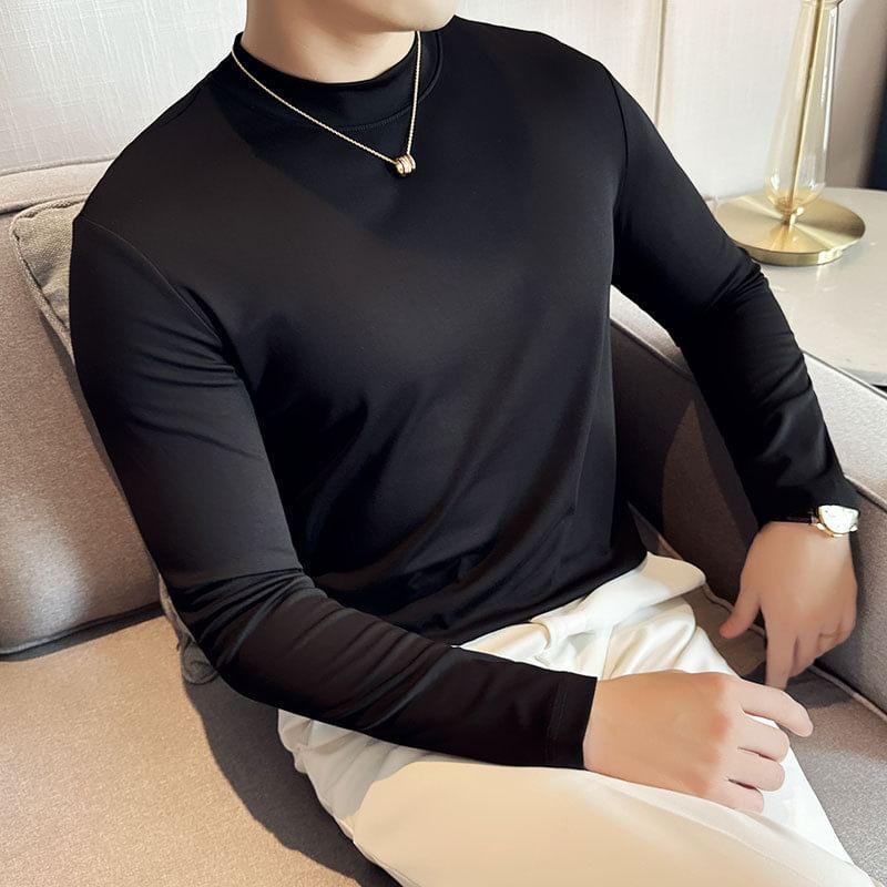 Long-Sleeve High Neck Plain T-Shirt Product Image