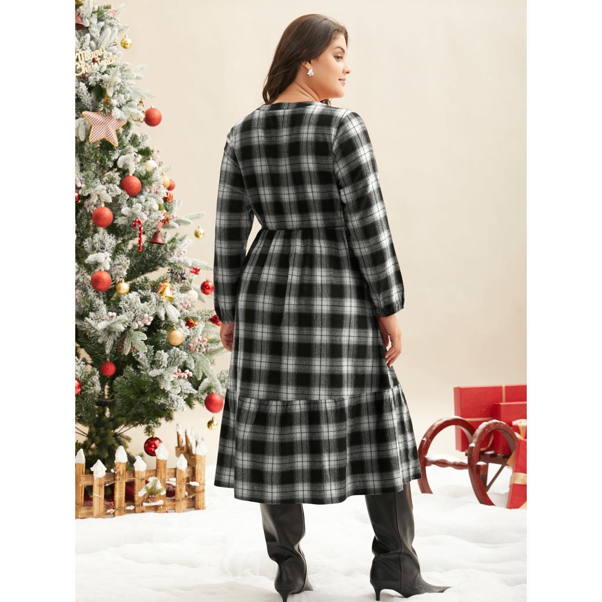Plus Size Plaid Notched Collar Elastic Waist Midi Dress BlackFlower Women Casual Non Party Curvy Bloomchic 28/5X Product Image