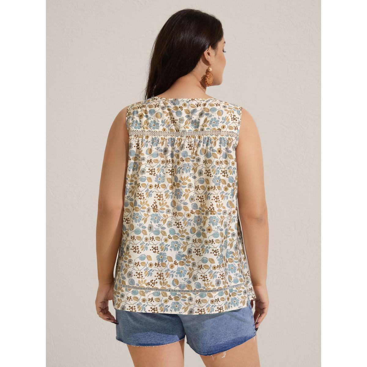 Plus Size Lace Trim Spliced Floral Print Tank Top Women Multicolor Woven ribbon&lace trim Round Neck Vacation Tank Tops Camis BloomChic 30/6X Product Image
