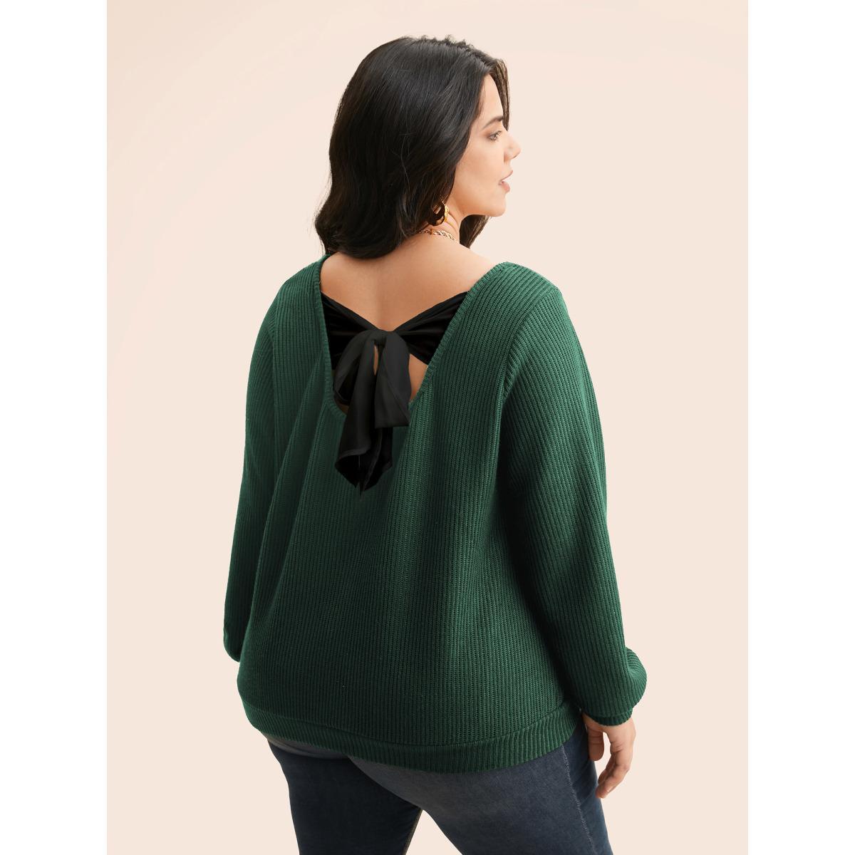 Plus Size Textured Contrast Tie Knot Sweatshirt Women Burgundy Elegant Tie knot V-neck Everyday Sweatshirts BloomChic 28/5X Product Image