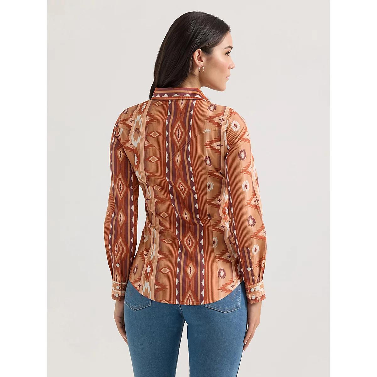 Women's Checotah Classic Western Snap Shirt in Fiery Checotah Product Image
