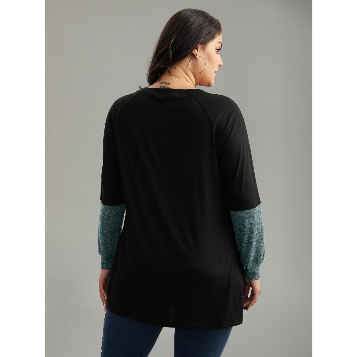 Plus Size Two Tone Patchwork Heather Arc Hem T-shirt DarkSlateGray Women Casual Contrast Plain Round Neck Dailywear T-shirts BloomChic 30/6X Product Image