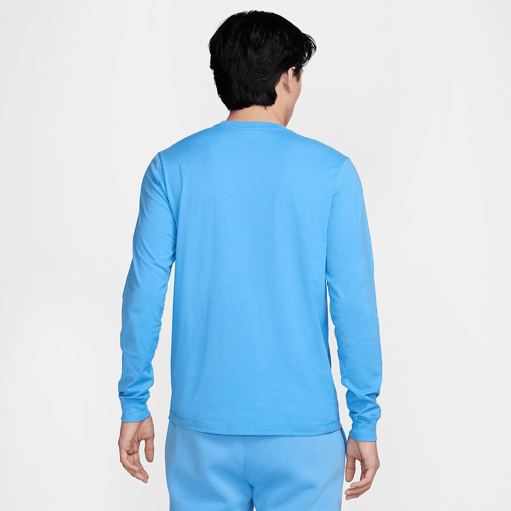 Nike Sportswear Club Men's Long-Sleeve T-Shirt Product Image