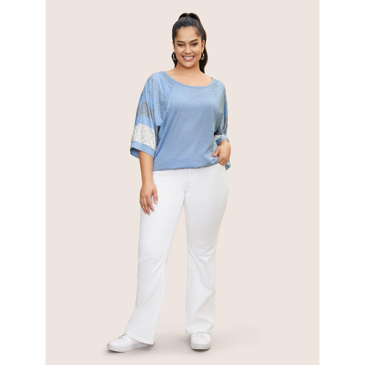 Plus Size Bandana Print Patchwork Raglan Sleeve T-shirt LightBlue Women Casual Contrast Natural Flowers Round Neck Everyday T-shirts BloomChic 26/4X Product Image