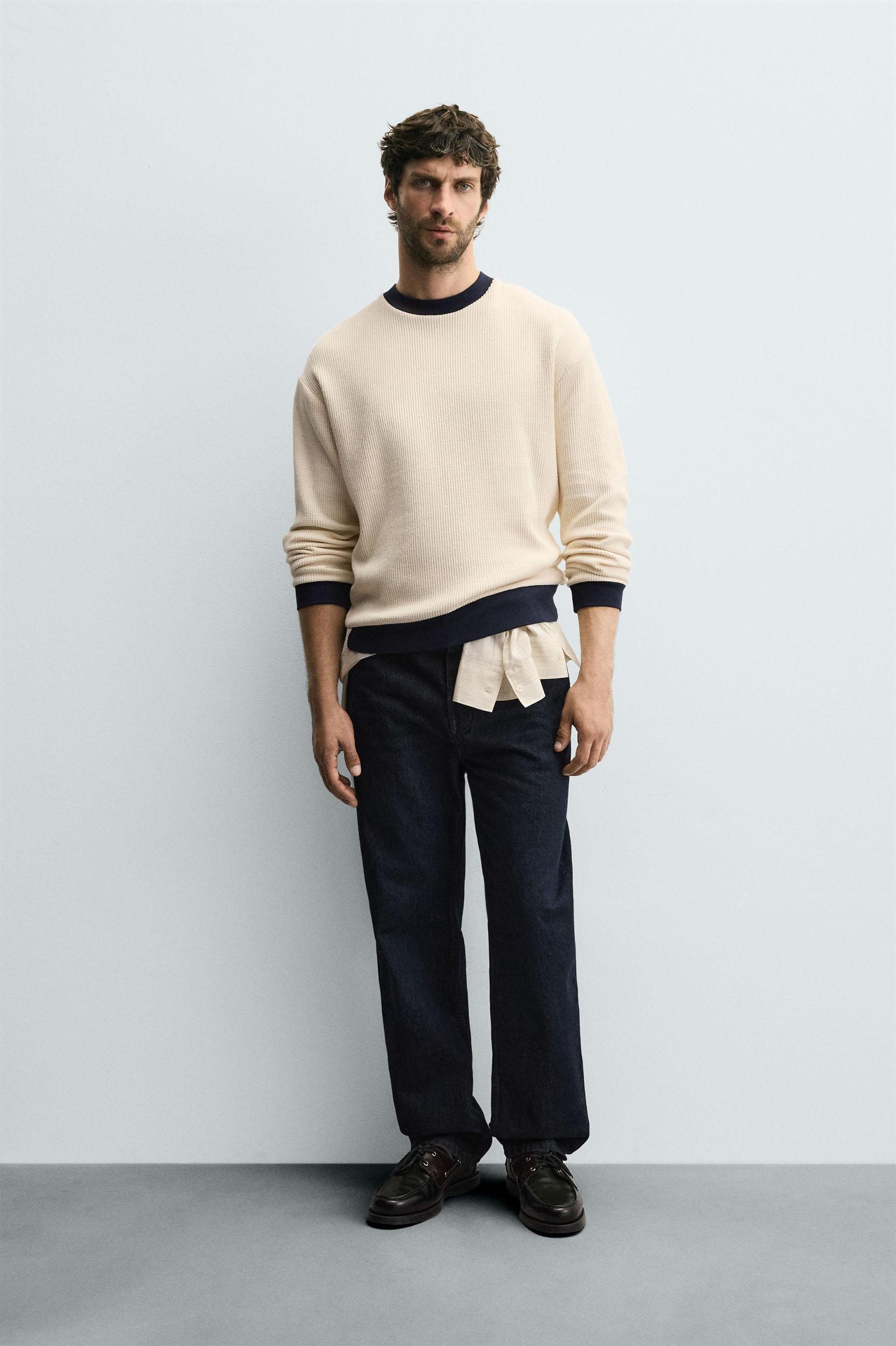 CONTRAST WAFFLE WEAVE SWEATSHIRT Product Image