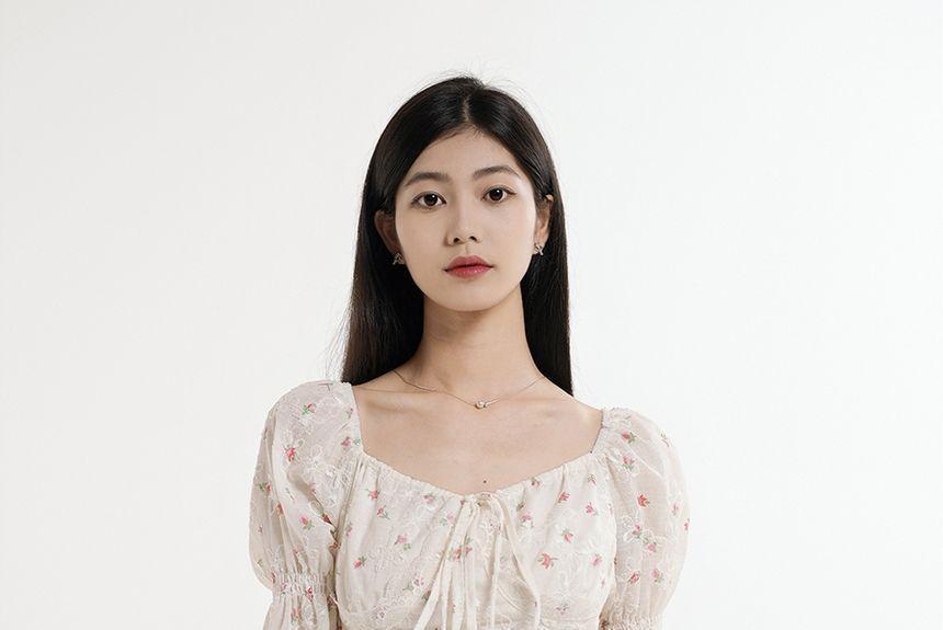 Scoop Neck Floral Blouse Product Image