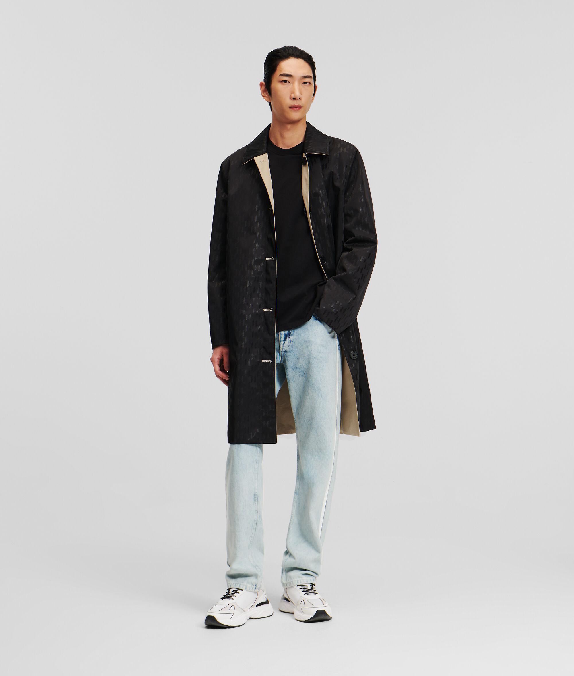 REVERSIBLE TRENCHCOAT Product Image