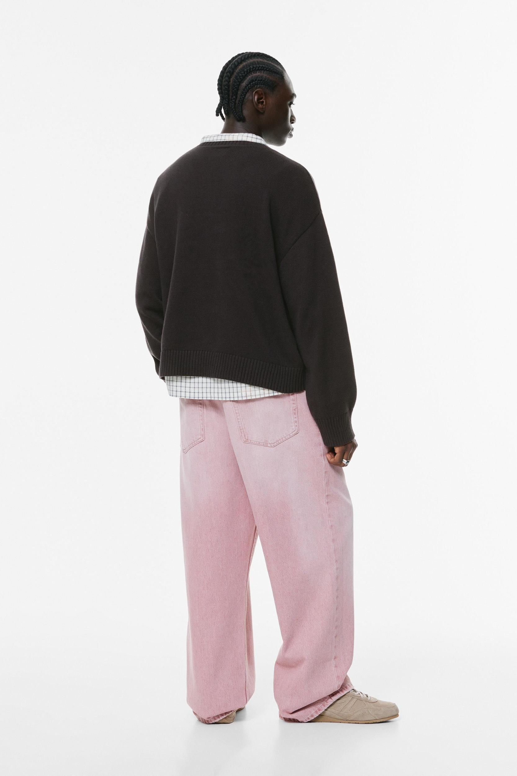 Text graphic jumper Product Image