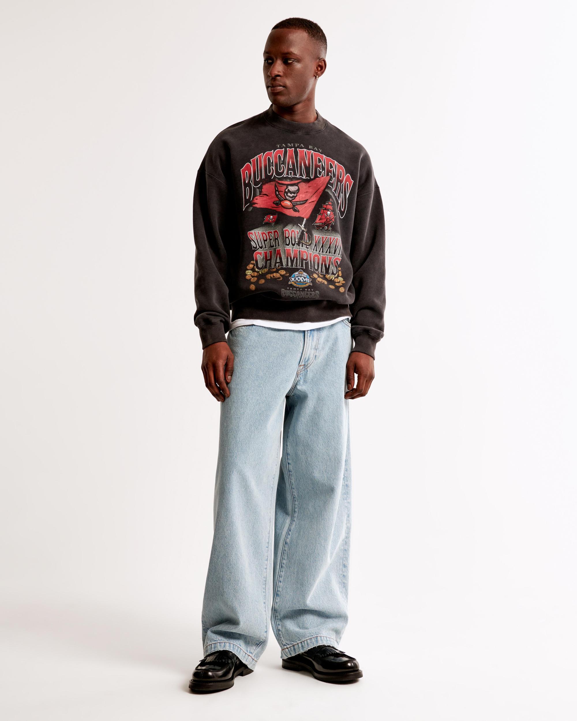 Minnesota Vikings Graphic Crew Sweatshirt Product Image