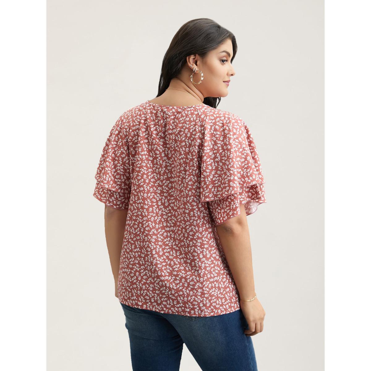 Plus Size Rouge Ditsy Floral Print Tiered Lotus Leaf Sleeve Shirt Women Elegant Short sleeve Round Neck Everyday Blouses BloomChic 18-20/2X Product Image