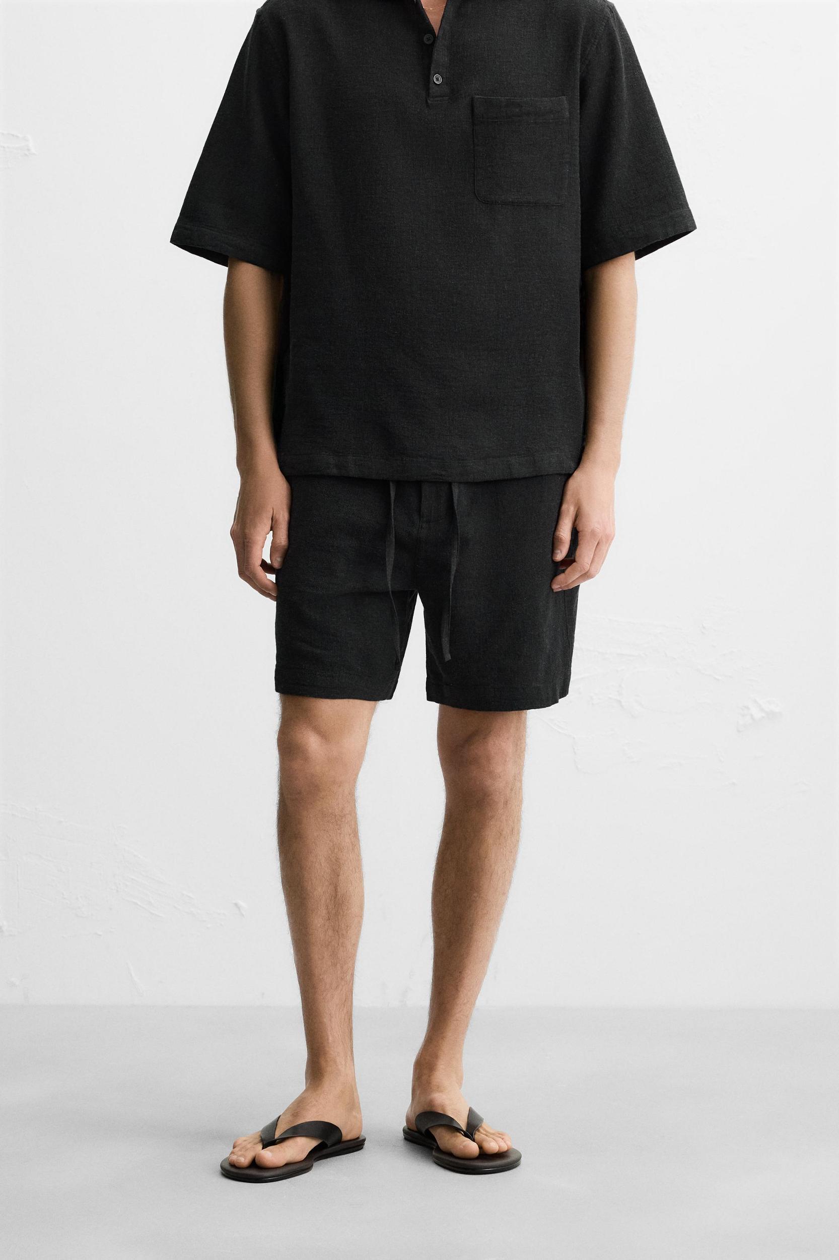 CHECKERED TEXTURED SHORTS Product Image
