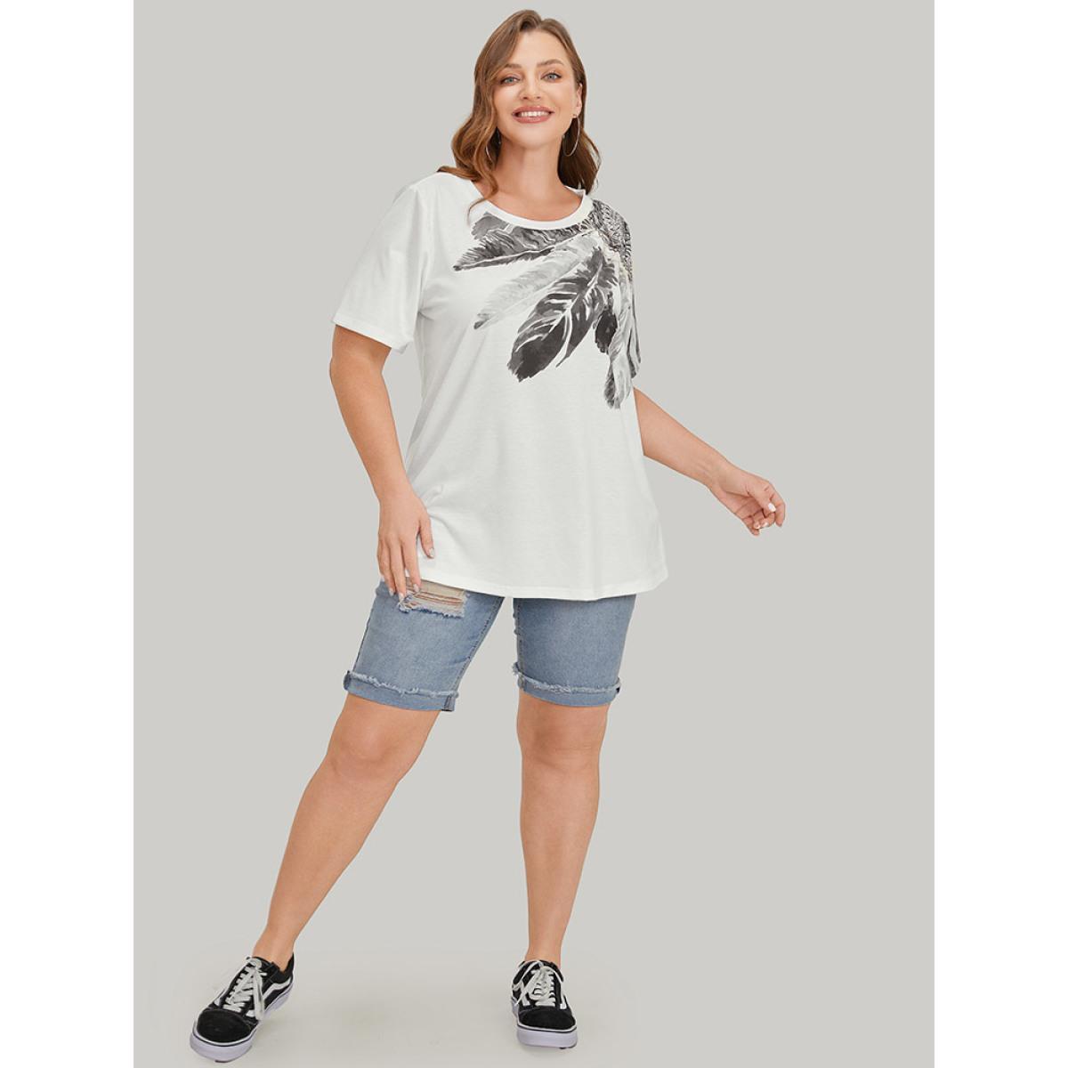 Plus Size Feather & Dream Catcher Print Crew Neck T-shirt White Women Casual Printed Feather Round Neck Dailywear T-shirts BloomChic 14-16/1X Product Image