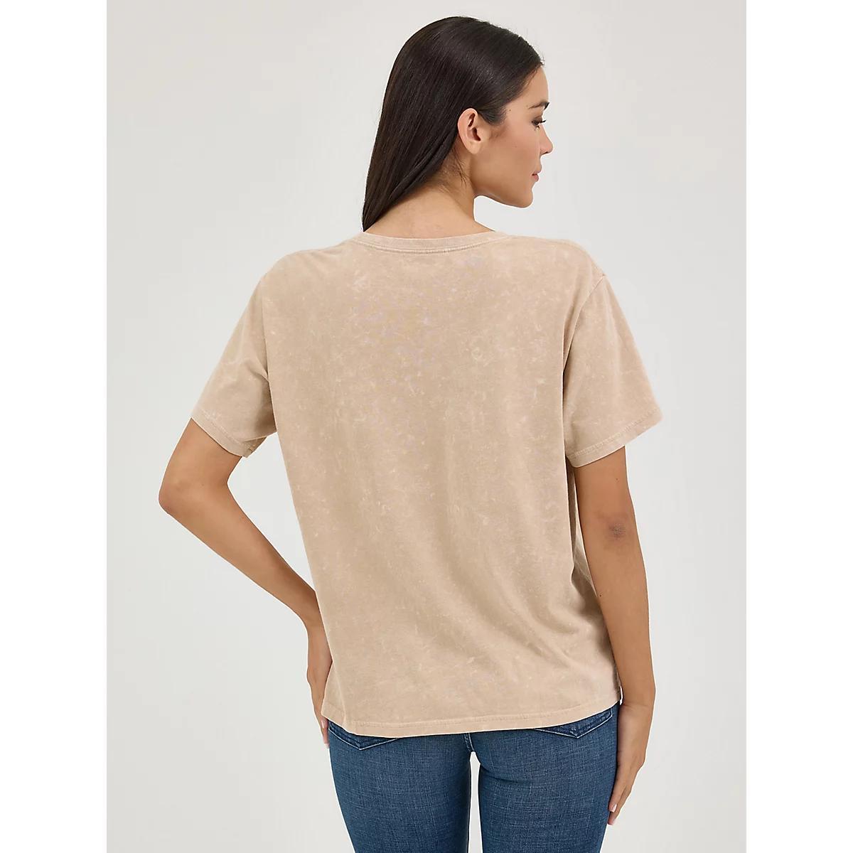 Women's Wrangler Western Graphic Girlfriend Tee in Phantom Product Image