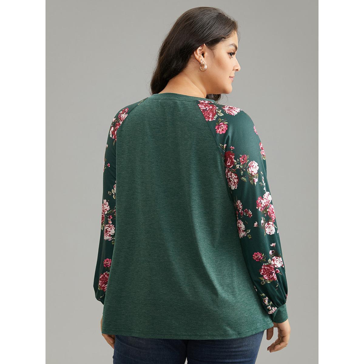 Plus Size Floral Patchwork Crew Neck Raglan Sleeve T-shirt DarkGreen Women Elegant Printed Floral Round Neck Dailywear T-shirts BloomChic 26/4X Product Image