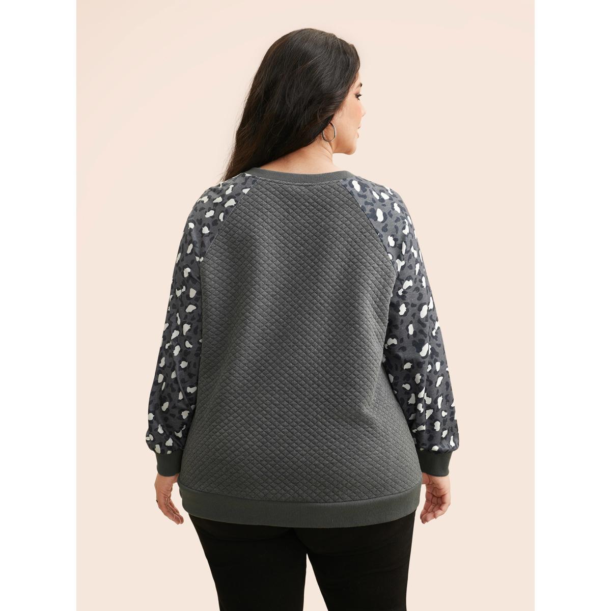 Plus Size Leopard Print Patchwork Raglan Sleeve Sweatshirt Women DimGray Casual Texture V-neck Everyday Sweatshirts BloomChic 10/M Product Image