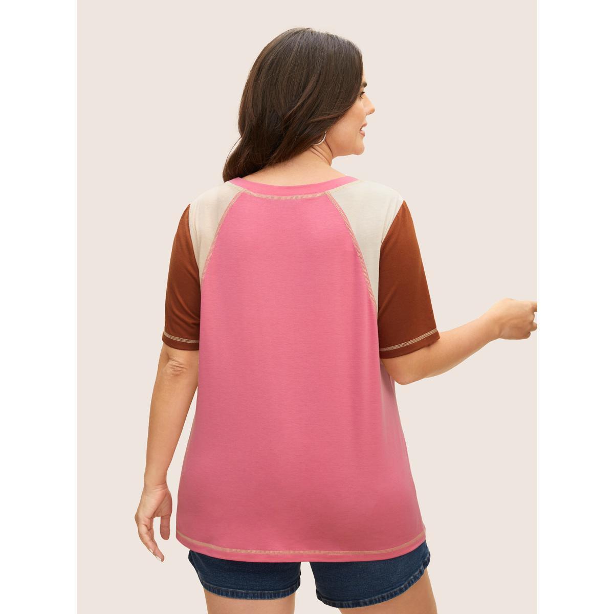 Plus Size Round Neck Contrast Patchwork Quilted T-shirt Beanpastepowder Women Casual Contrast Round Neck Everyday T-shirts BloomChic 22-24/3X Product Image