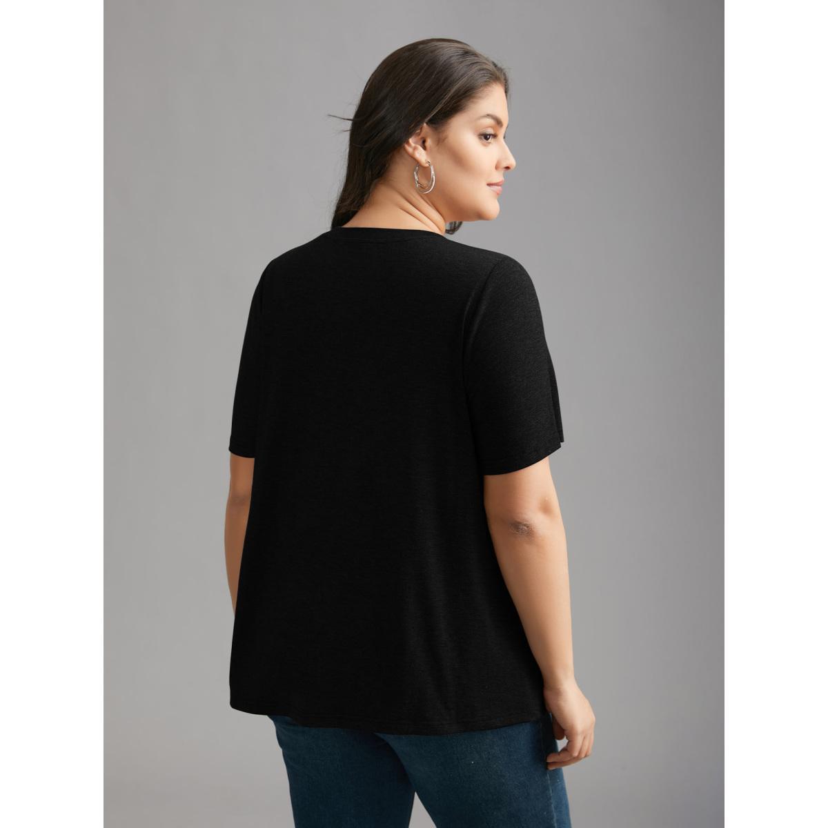 Plus Size Floral Crew Neck Stretchy T-Shirt Black Women Casual Non Natural Flowers Round Neck Everyday T-shirts BloomChic 12/L Product Image
