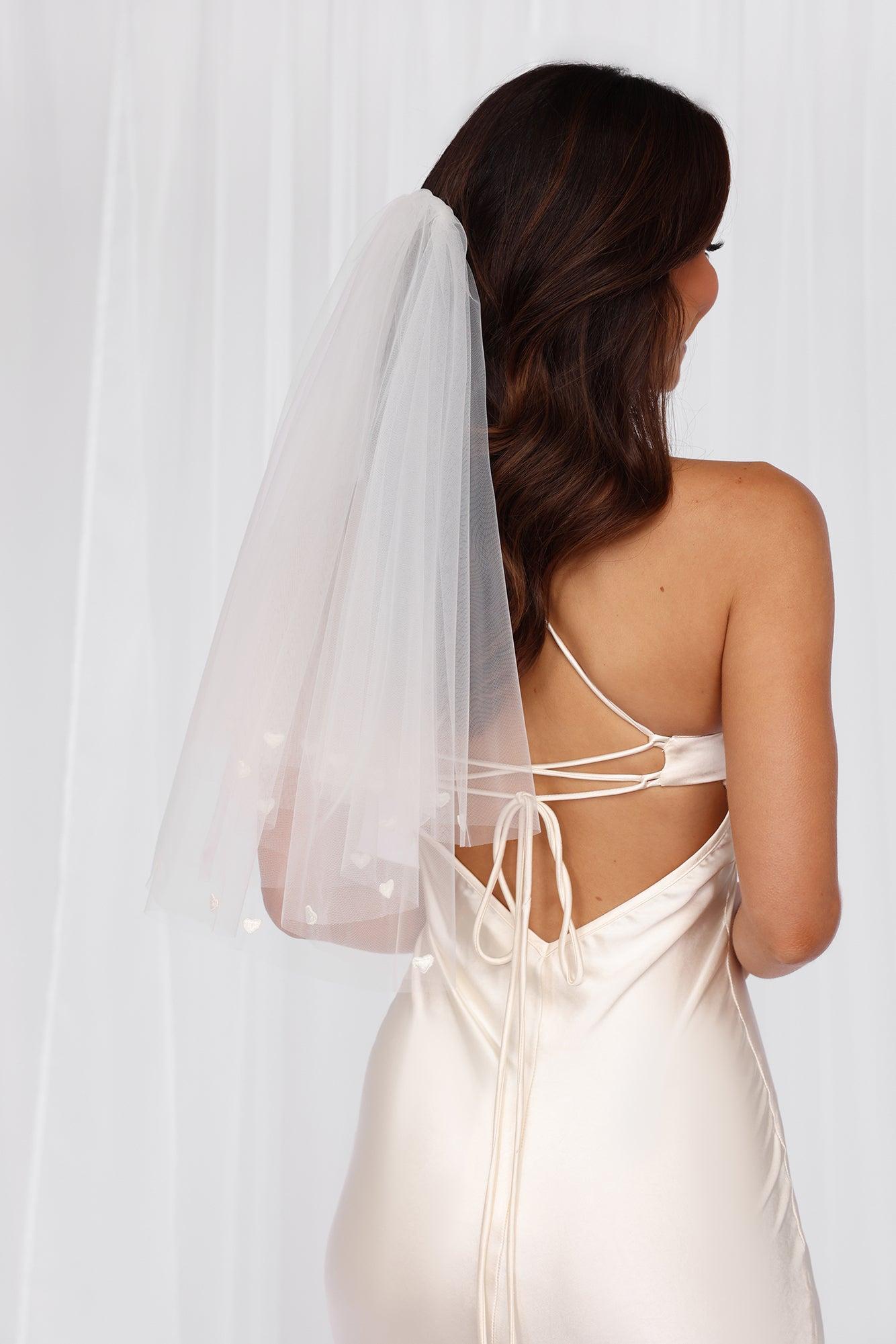 Love In Bloom Veil White Product Image